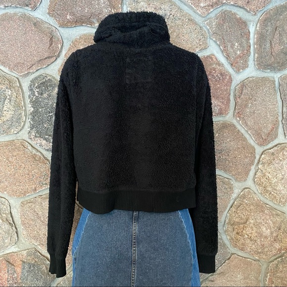 Hollister cropped teddy bear cowl neck sweater - Picture 5 of 5